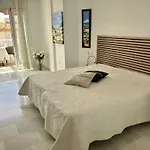 Great Townhouse 400m From The * Benalmádena