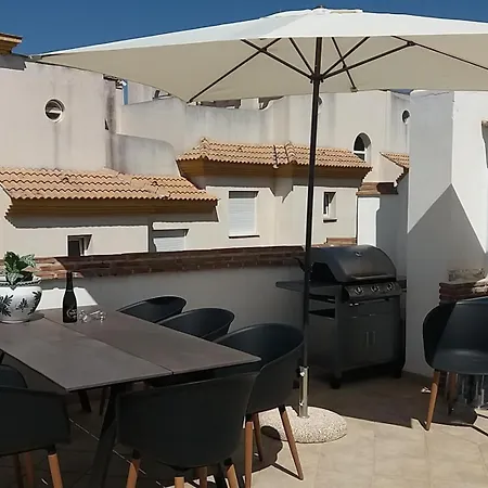 Great Townhouse 400m From The Benalmadena
